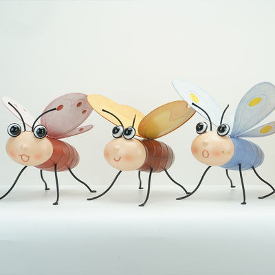 Colourful Metal Bee Garden Ornaments Multiple Metal Bee Yard Art Customized