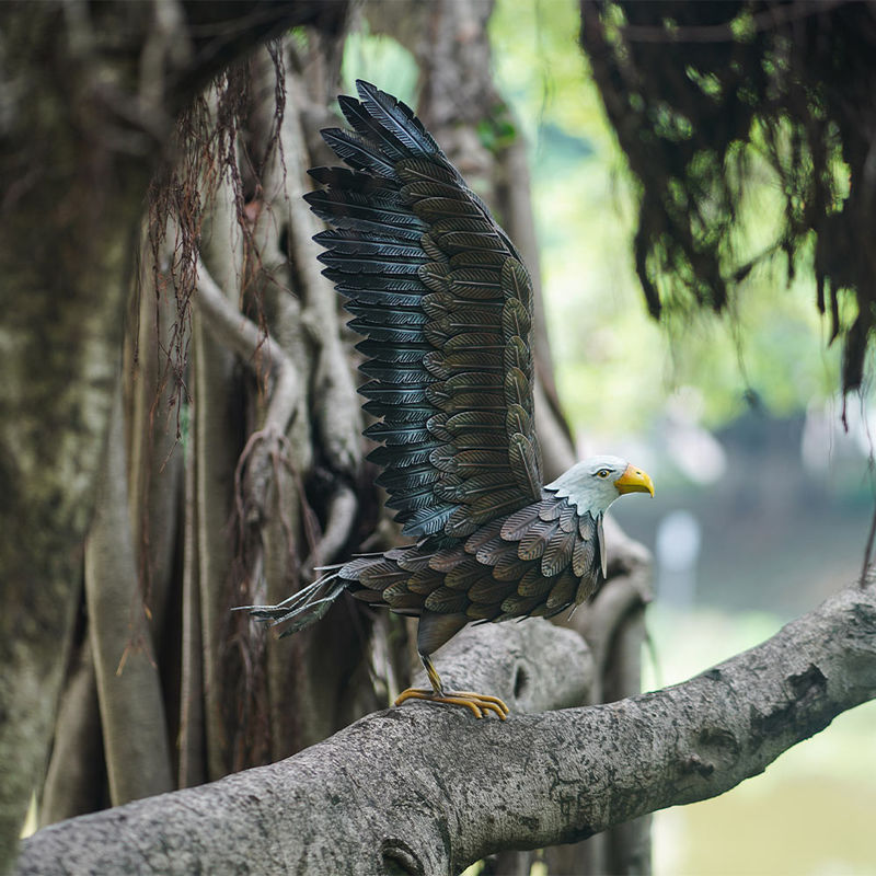 Small Metal Eagle Garden Ornament Statue Lightweight And Vivid